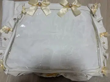 자카마트 5주년 프릴 A3 밀크 화이트 이타백 이타백