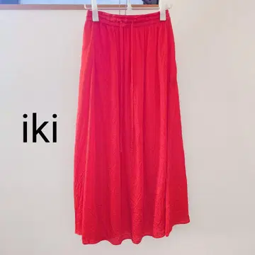새상품급 iki 큐프라 주름 새틴 플레어 스커트 레드