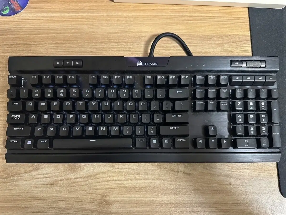 커세어 K70 rgb mk2 적축 영문자판