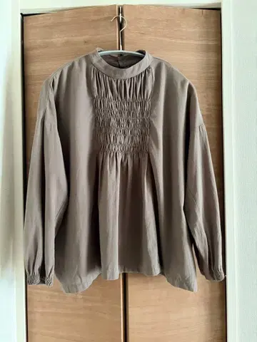 evam eva E233T085 블라우스 otter gray