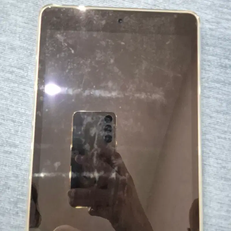 아이패드 미니4 실버 16GB 팝니다
