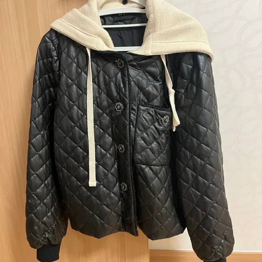 마인 레더 디테쳐블 자켓