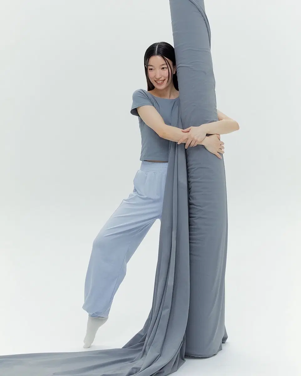 무브웜 딥 유넥 탑 s