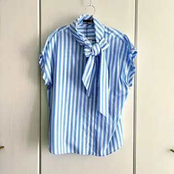 ZARA 새상품 보타이 블라우스