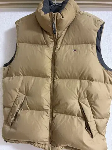 Tommy Hilfiger (타미힐피거)의 다운 베스트