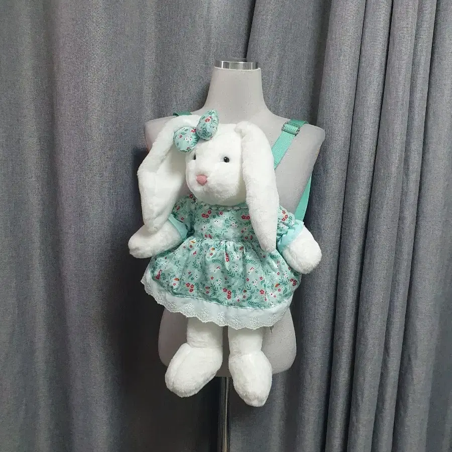 토끼 귀염 인형백팩