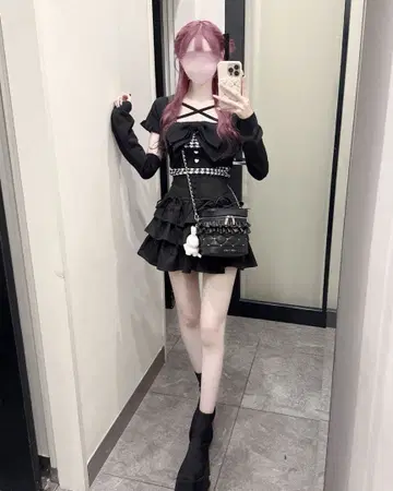 허니뮤우 티어드 프릴 스커트 블랙