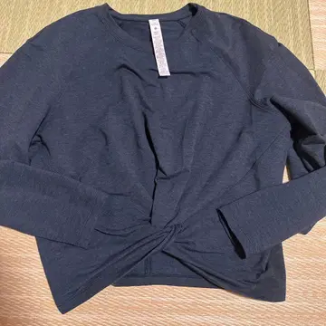 새상품급 lululemon 룰루레몬 긴팔 사이즈 10