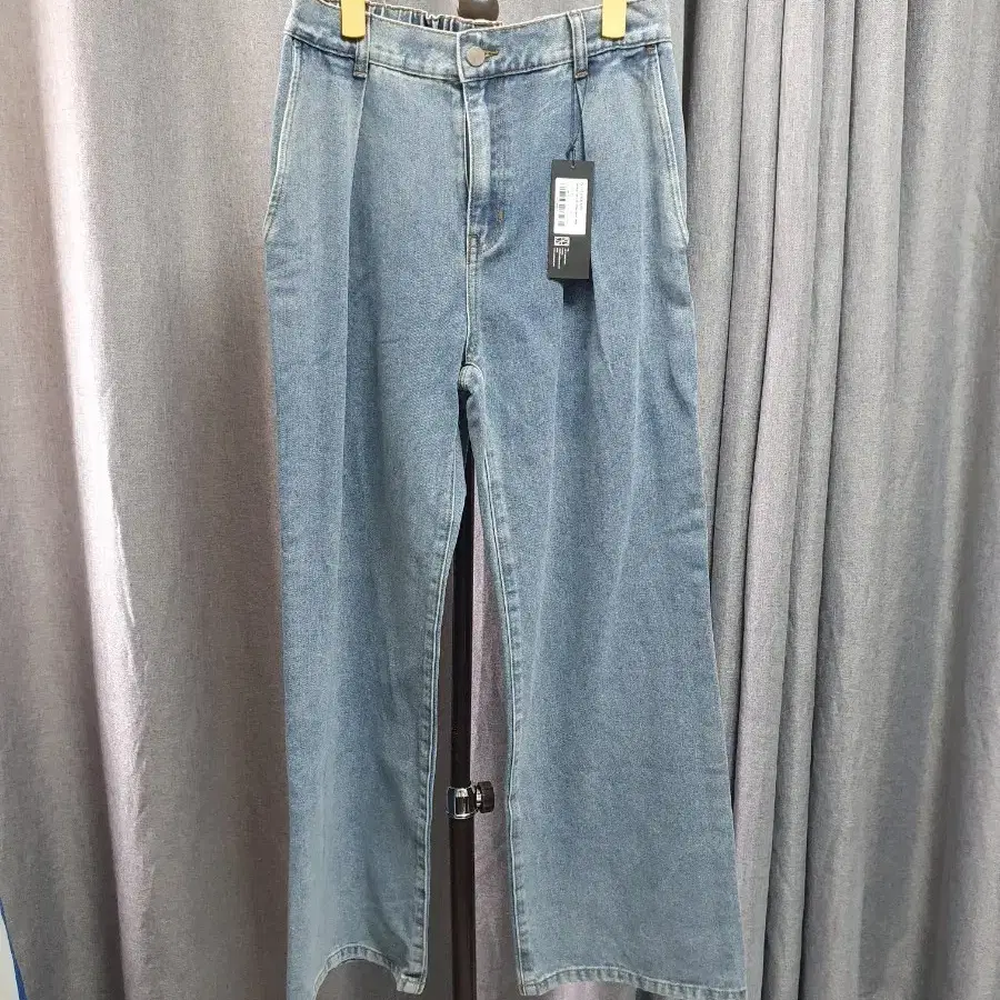 66낫포너드 택89.000원 핀턱데님