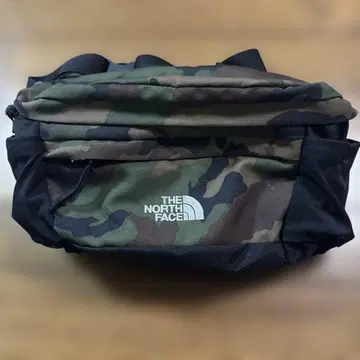 THE NORTH FACE 힙색 카모플라주 패턴