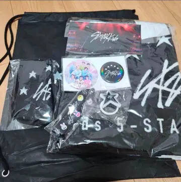 straykids 업그레이드 혜택 5star 돔 투어 스키즈 굿즈 공식