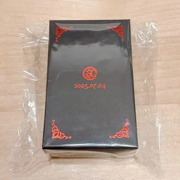 앗 벌스데이 귀걸이