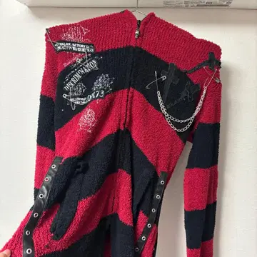 MAD PUNKS 보아 집업 니트
