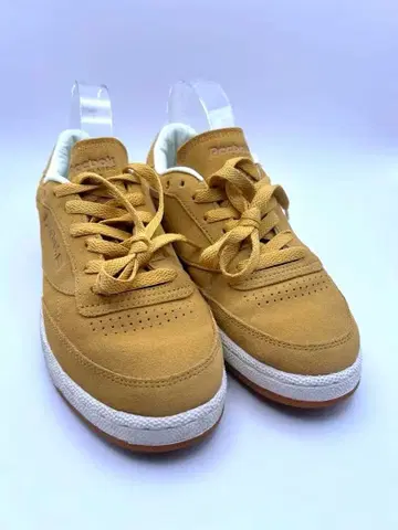 Reebok 리복 클럽C 스니커즈 카멜 고무 밑창 24cm
