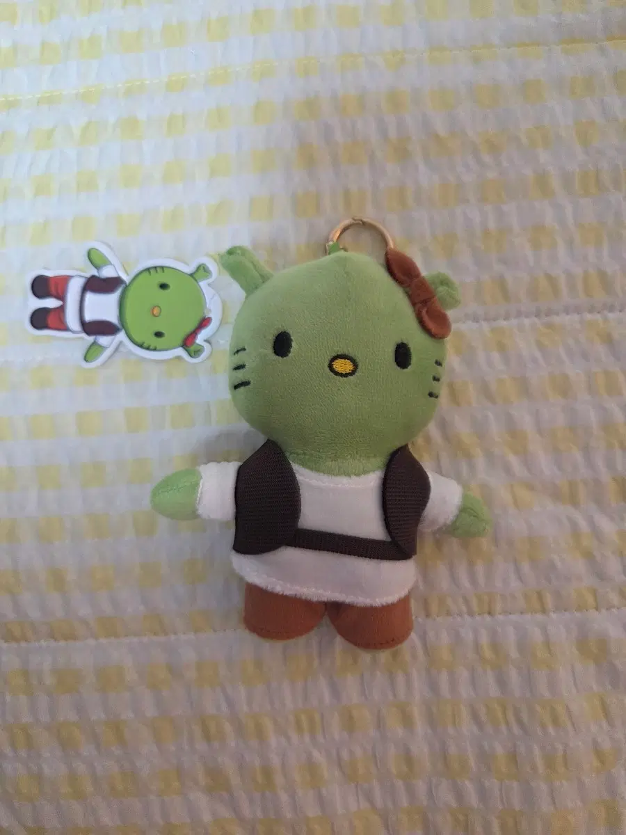 [새상품]슈렉 헬로키티 콜라보 인형 키링 shrek hellokitty