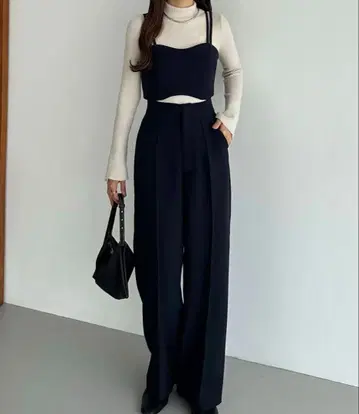 뷔스티에풍 상의 & 와이드 팬츠 셋업