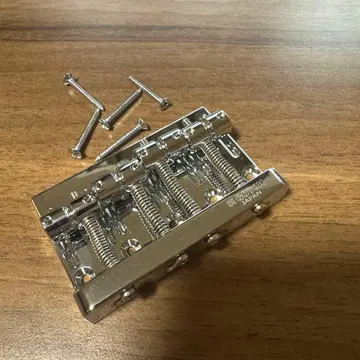 GOTOH 201B-4 Chrome 베이스 브릿지 4현