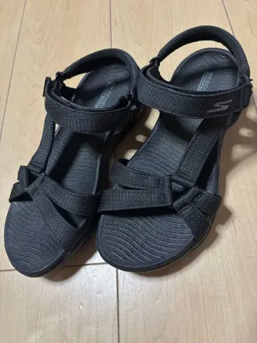 새상품급 스케쳐스 GOGA MAT 스포츠 샌들 블랙 22cm