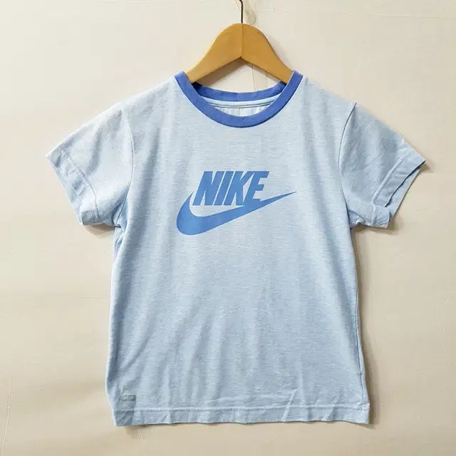 NIKE 나이키 크롭 티셔츠