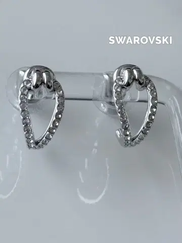 SWAROVSKI 크리스탈 파베 스터드 귀걸이