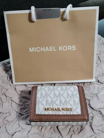 MICHAEL KORS 3단 폴더형 지갑