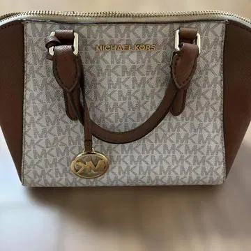 MICHAEL KORS 백