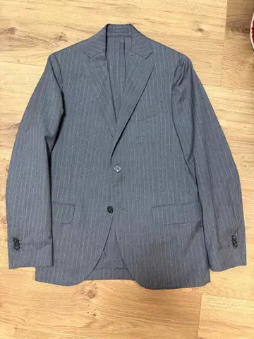 LARDINI 라르디니 그레이 스트라이프 수트