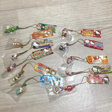 헬로키티 지역 한정 스트랩 묶음 판매