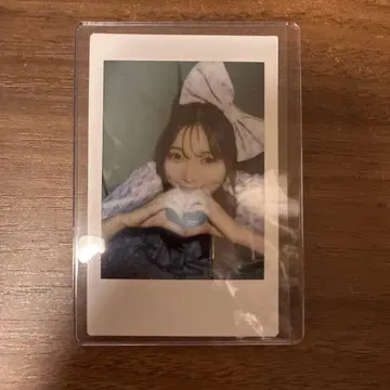 마나베 나기사 폴라로이드 K아레나 의상