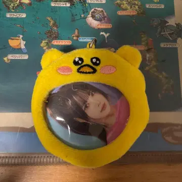 LE SSERAFIM 운채 캔뱃지 키링 캔뱃지 세트 홍피피