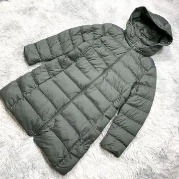 UNIQLO 울트라 라이트 다운 자켓 XL 사이즈 연한 녹색 여성용