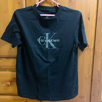 Calvin Klein 로고 T셔츠 블랙 XS 정품