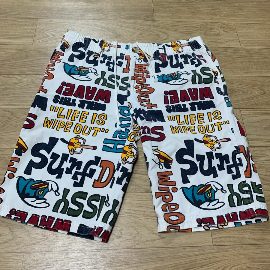 SURF DAY'S 올드스쿨 그래피티 밴딩 쇼츠 (M / 32~35추천)