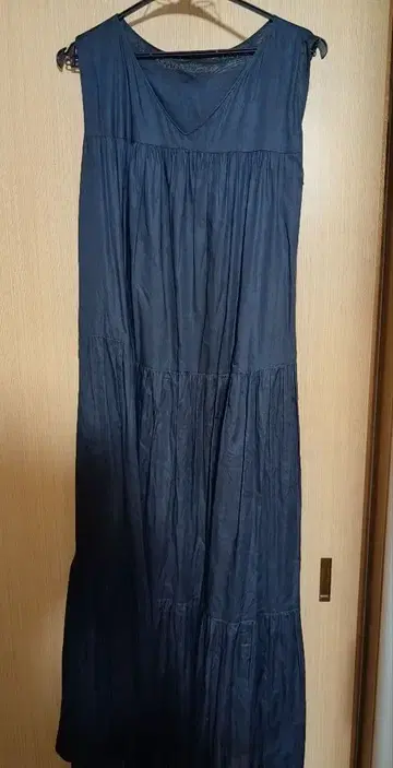20구 슬리브리스 롱 원피스 블랙