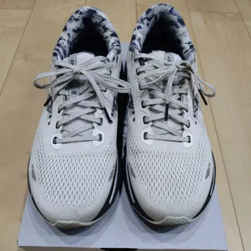 Brooks Ghost 15 러닝화 27cm