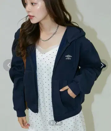 UMBRO x PUBLUX 한정판 전개 엄브로 자수 후드티 여성용