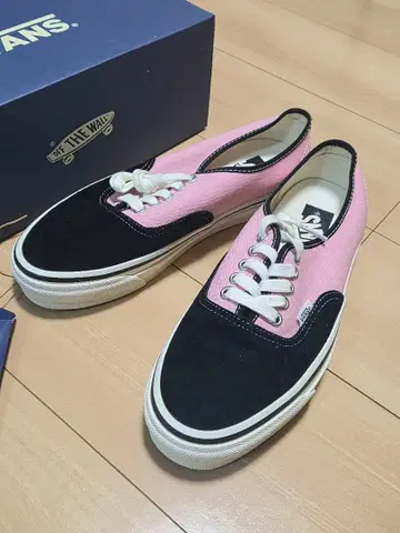 VANS 오센틱 핑크 블랙 스니커즈