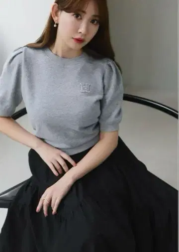 herlipto H 로고 퍼프 슬리브 스웨트셔츠