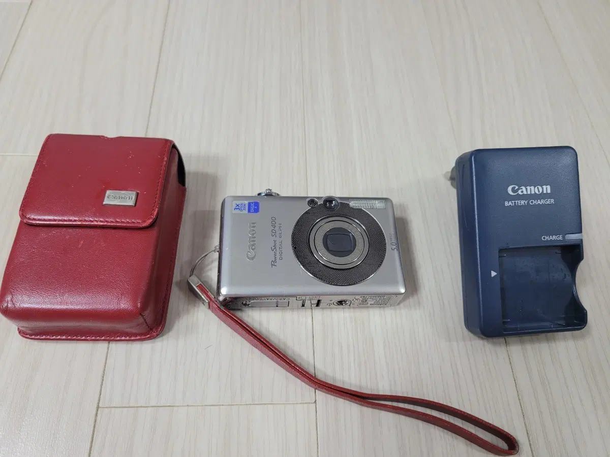 캐논 감성디카 파워샷 SD400 디지털 카메라 + 정품 충전기