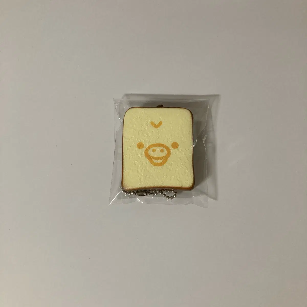 키이로이토리 리락쿠마 코리락쿠마 가챠 스퀴시 말랑이 키링 식빵