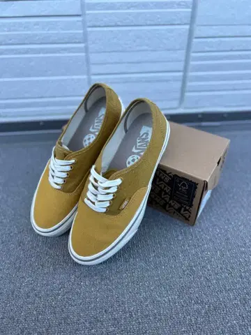 VANS MTE 오센틱 27cm