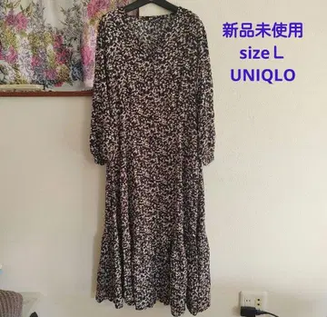 새상품 UNIQLO 꽃무늬 프린트 V넥 플레어 블랙 원피스 핑크