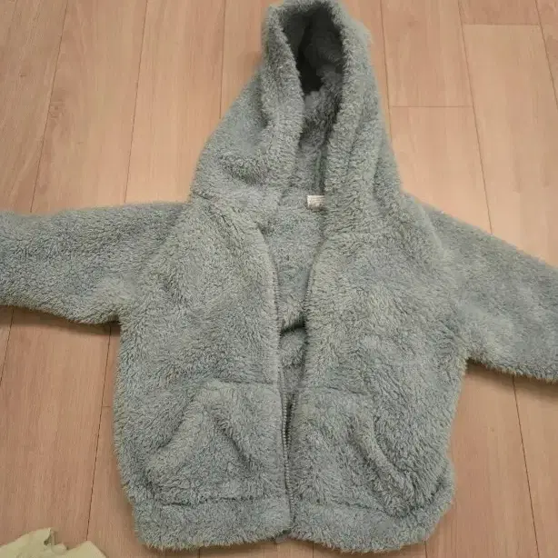 털 후드집업 옅은 회색