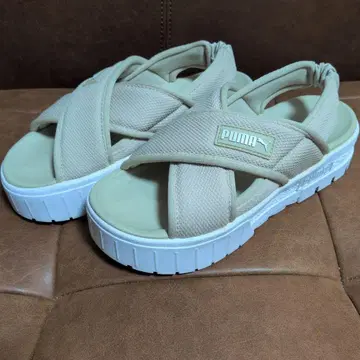 PUMA 통굽 샌들 베이지 여성용