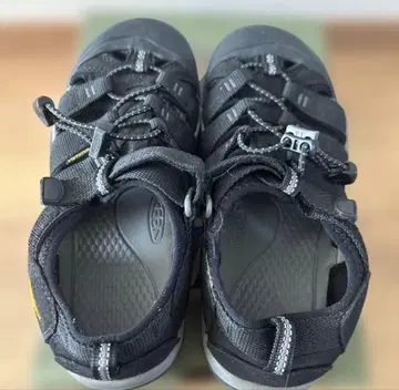 KEEN 뉴포트 H2 아웃도어 샌들 22.5cm