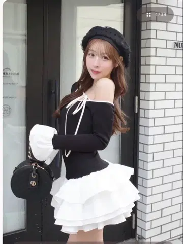 Darich 디자인 넥 리본 미니 원피스