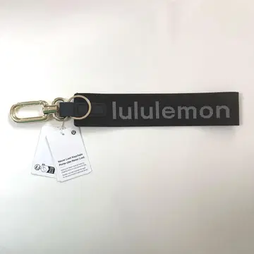 새상품 룰루레몬 네버 로스트 키체인 블랙