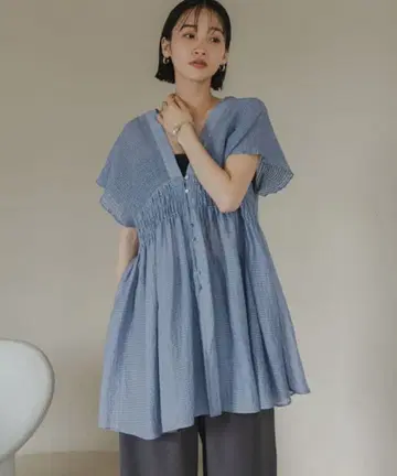 LOWRYS FARM 셔링 튜닉 프렌치 슬리브 블루