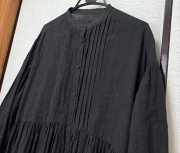 늑대와 올빼미 블랙 린넨 핀턱 롱 루즈핏 원피스