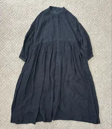 늑대와 올빼미 블랙 린넨 핀턱 롱 루즈핏 원피스